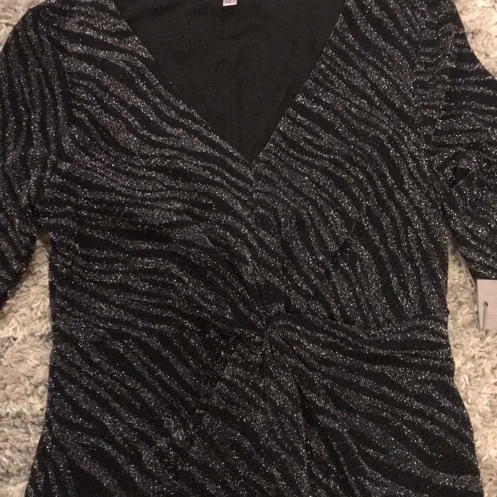 Jennifer Lopez Silver and Black Dress - Picture 2 of 5